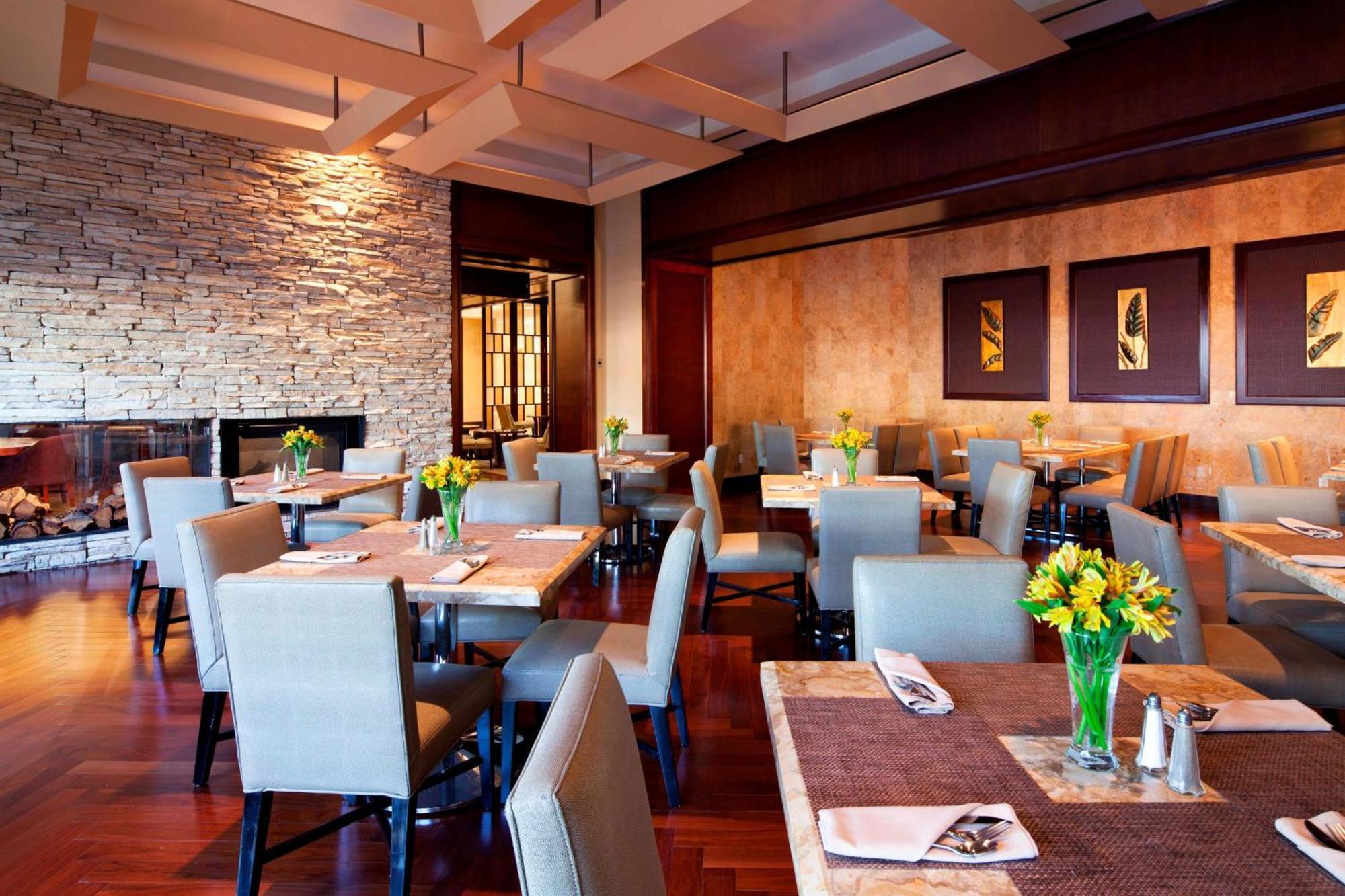 Sheraton Garden Grove-Anaheim South Екстериор снимка