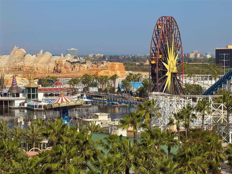 Sheraton Garden Grove-Anaheim South Екстериор снимка